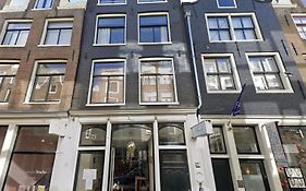 Haarlemmerplein apartments